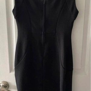 Black Sleeveless Knee Length Dress